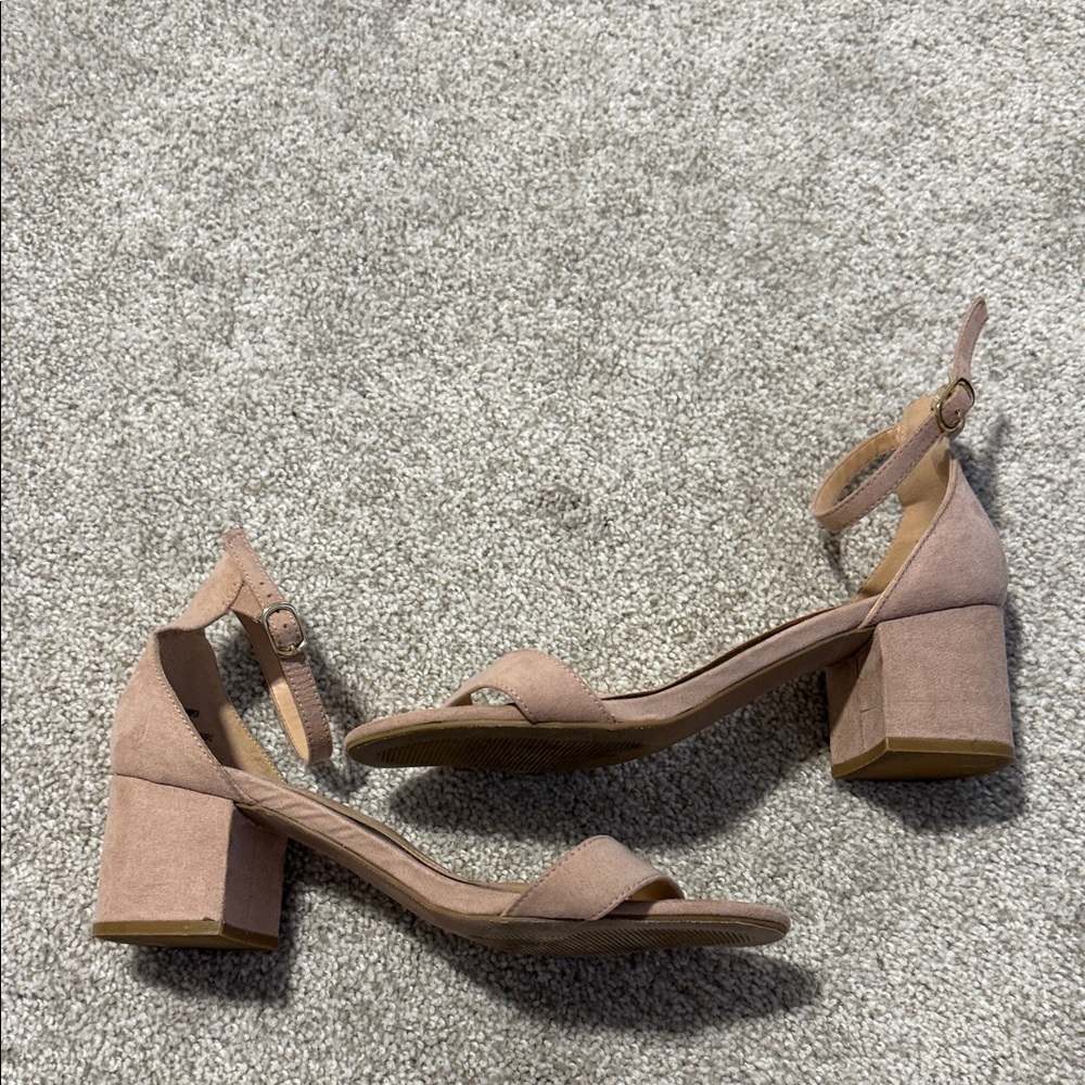 Lulu’s Blush Block Heel Sandals